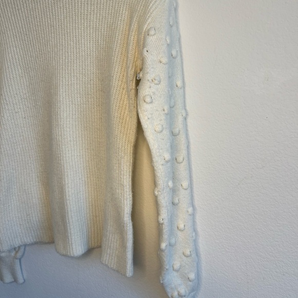 CECE Women’s Cream Sweater Size Small - Picture 3 of 9